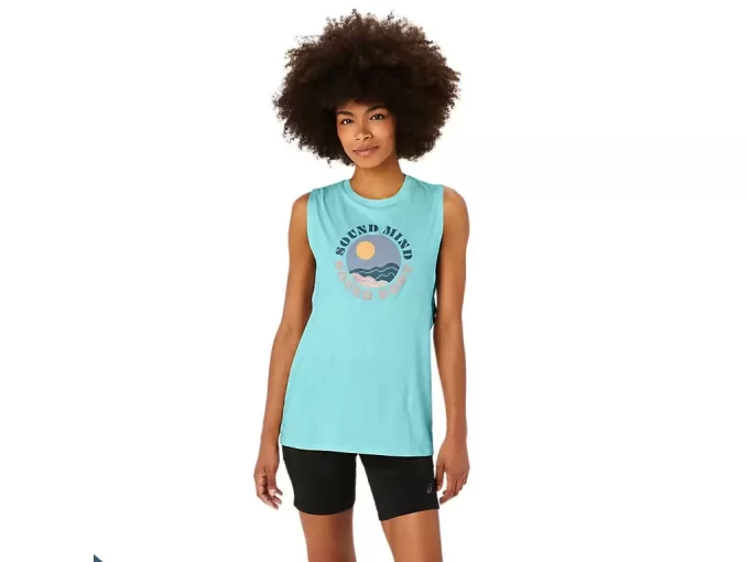 KVINNORS ASICS SUN IN THE SKY SLOGAN MUSCLE TEE KVINNORS ASICS SUN IN THE SKY SLOGAN MUSCLE TEE
