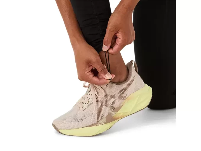 NAGINO RUN JUSTERBAR TÄT