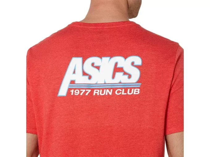 UNISEX ASICS SMSB 1977 RUN CLUB KORTÄRM TEE UNISEX ASICS SMSB 1977 RUN CLUB KORTÄRM TEE